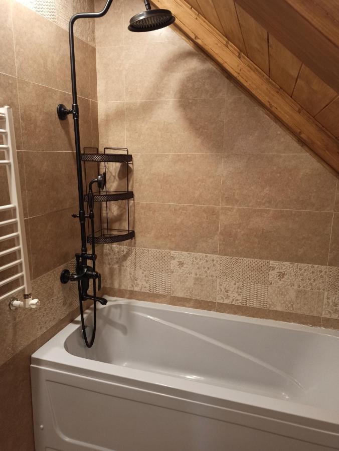 Jermatun Guest House ديليجان المظهر الخارجي الصورة