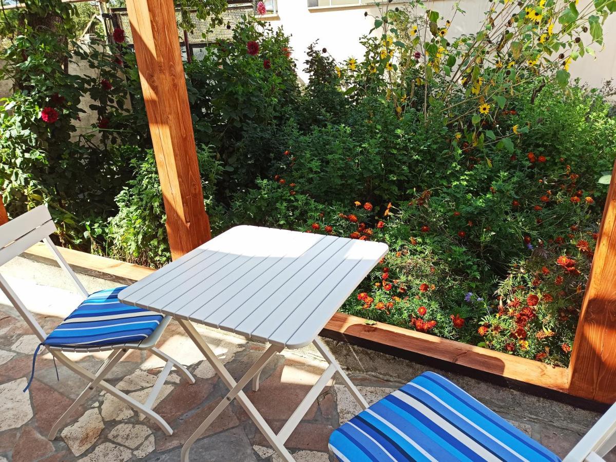 Jermatun Guest House ديليجان المظهر الخارجي الصورة